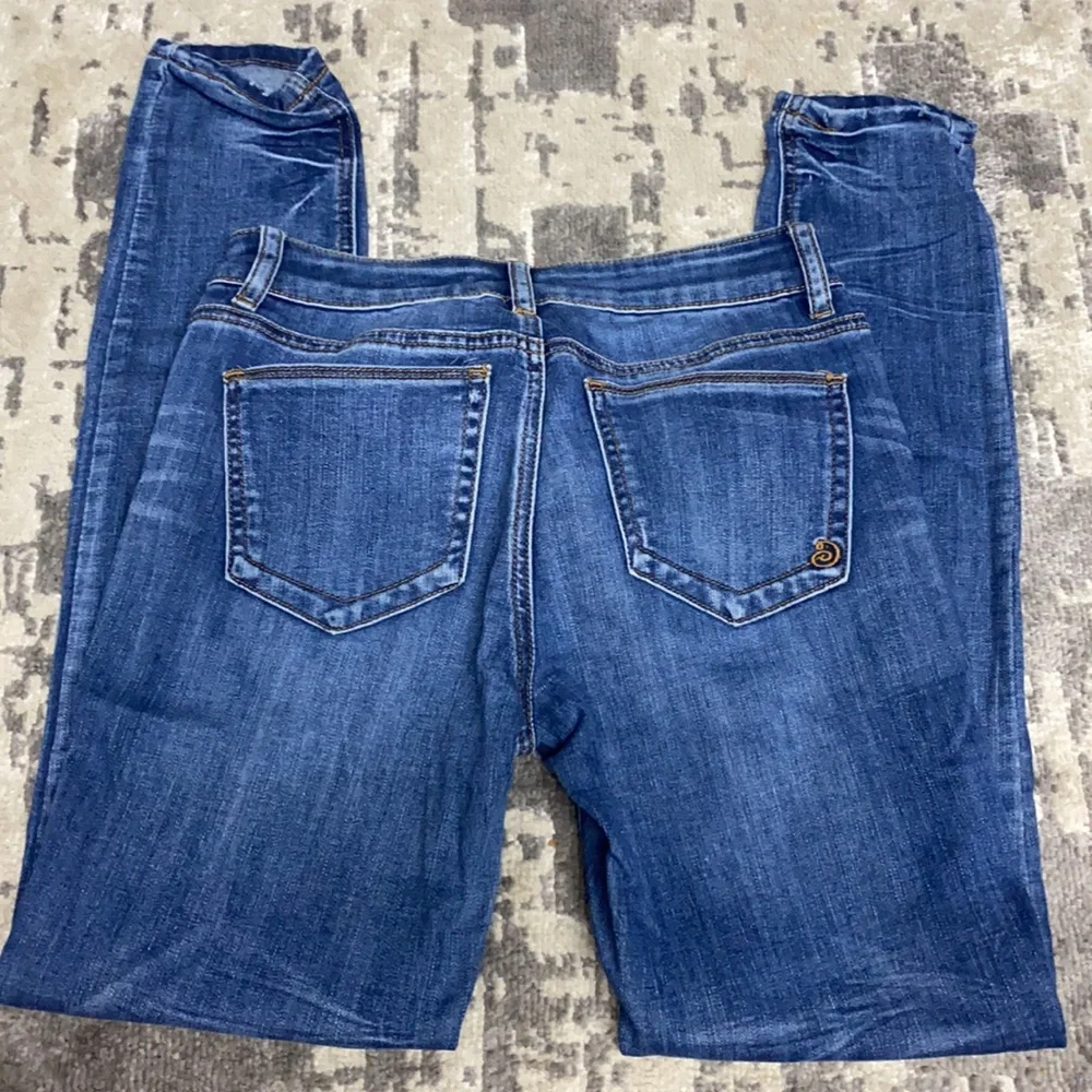 Junior’s Indigo Rein, Skinny Jeans - Picture 3 of 5